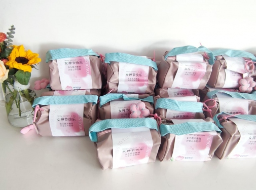 The company prepares gifts for Goddess Festival.